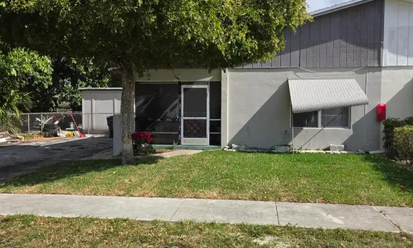 2396 Daphne Drive, West Palm Beach, FL 33415