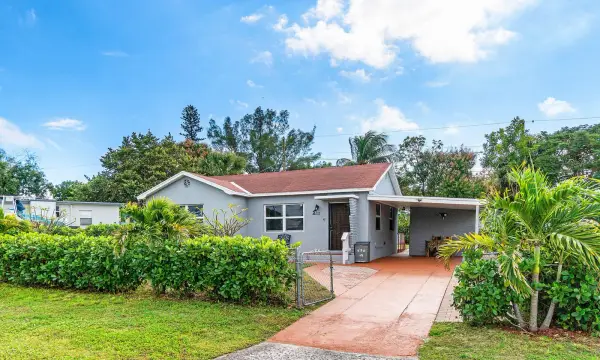 930 43rd Street, West Palm Beach, FL 33407