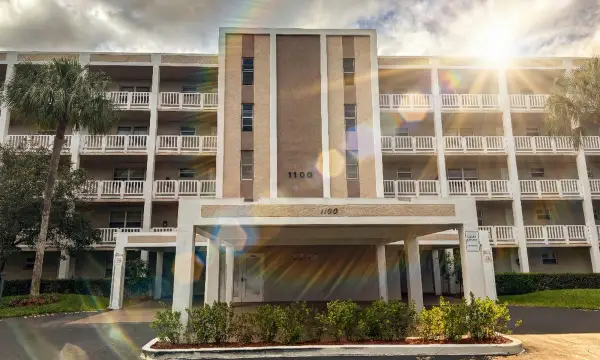 1100 NW 87th Avenue 405, Coral Springs, FL 33071