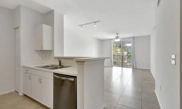 720 S Sapodilla Avenue 303, West Palm Beach, FL 33401