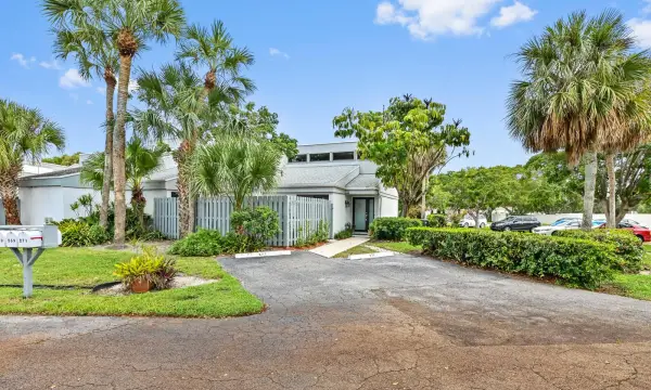 271 NW 15th Street, Boca Raton, FL 33432