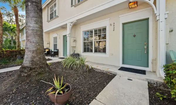 5628 NW 99th Lane, Coral Springs, FL 33076