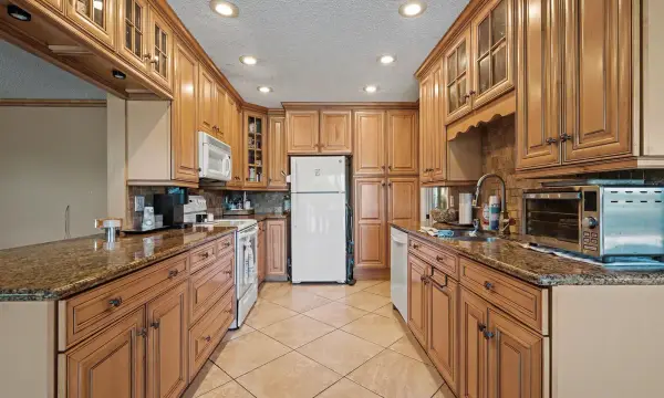 8231 NW 6th Court, Coral Springs, FL 33071