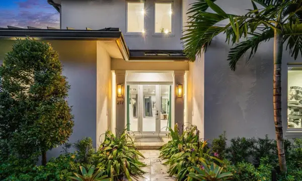 217 Gulfstream Boulevard, Boynton Beach, FL 33435