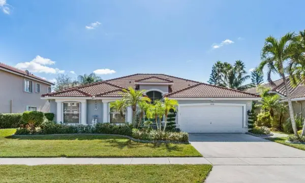 5696 Muirfield Village Circle, Lake Worth, FL 33463