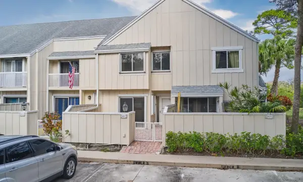 6303 Riverwalk Lane 5, Jupiter, FL 33458