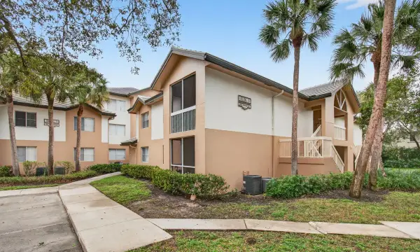 9901 Westview Drive 324, Coral Springs, FL 33076