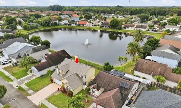 2805 Foxhall Drive E, West Palm Beach, FL 33417