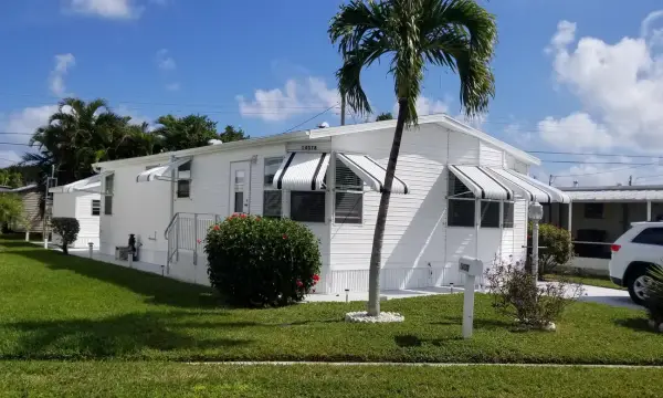14578 Glenview Drive, Delray Beach, FL 33445