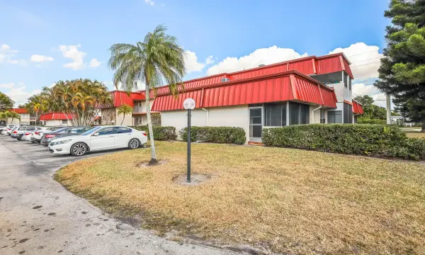 12013 Greenway Cir S 110, Royal Palm Beach, FL 33411