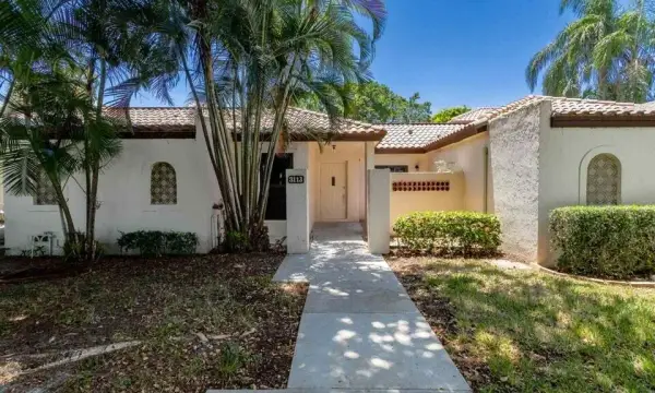 3113 Kingswood Terrace, Boca Raton, FL 33431