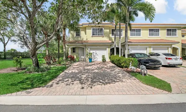 845 Imperial Lake Road, West Palm Beach, FL 33413