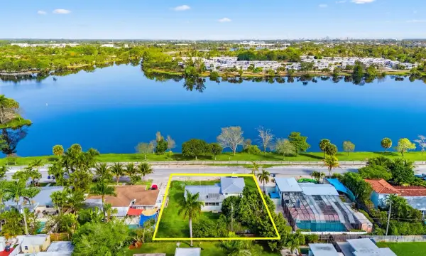 5160 Lake Osborne Drive, Lake Worth, FL 33461