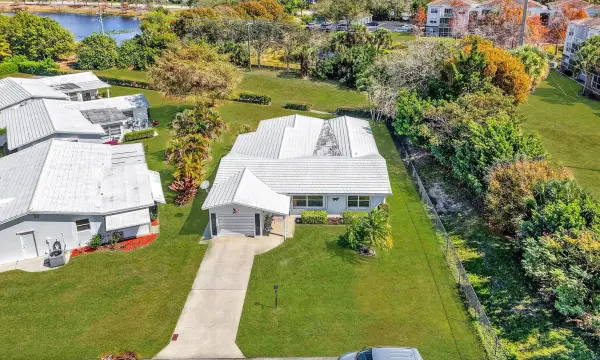 700 Canal Way, Boynton Beach, FL 33426