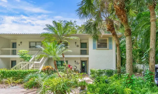 22 Westgate Lane 22h, Boynton Beach, FL 33436