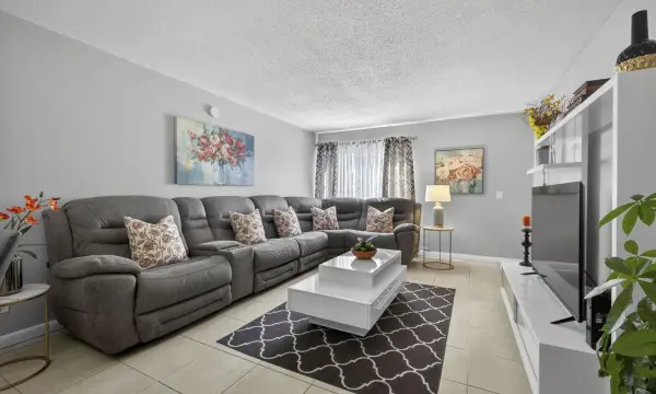 12020 W Greenway Drive 102, Royal Palm Beach, FL 33411