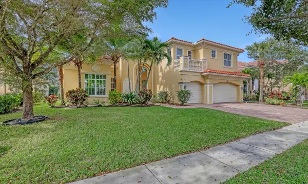 3389 Lago De Talavera, Lake Worth, FL 33467
