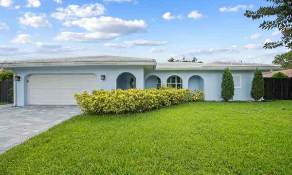 3244 NW 25th Way, Boca Raton, FL 33434