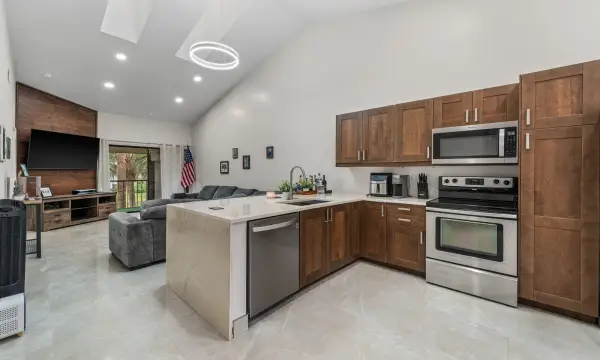 600 Crosswinds Drive C2, Greenacres, FL 33413