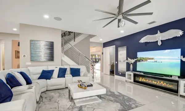 8952 Cypress Grove Lane, West Palm Beach, FL 33411
