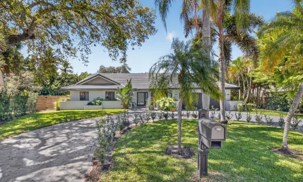 2200 SW 36th Terrace, Delray Beach, FL 33445