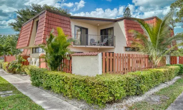 3838 Victoria Drive, West Palm Beach, FL 33406