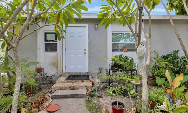 3278 56th Avenue N, St Petersburg, FL, 33714