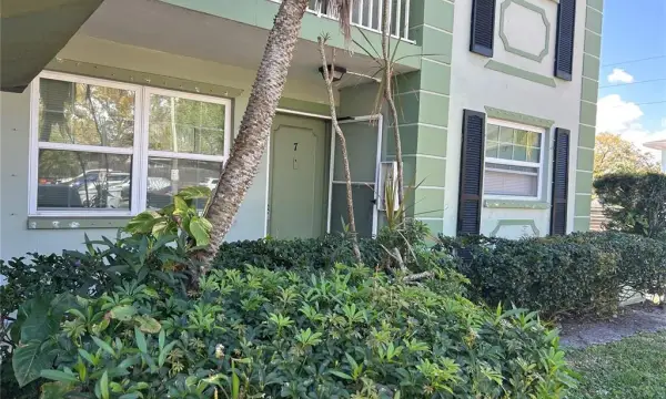 1433 S Belcher Road, Unit B7, Clearwater, FL, 33764