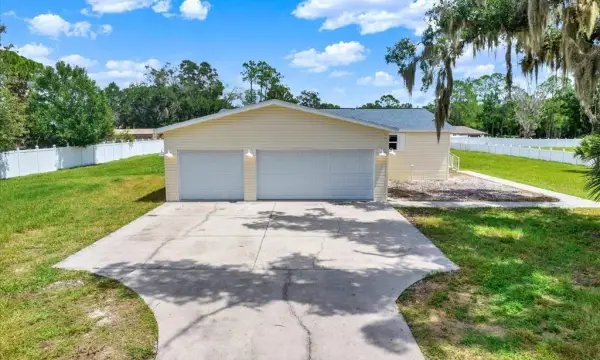 17403 Estes Road, Lutz, FL, 33548