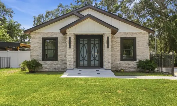 4710 W Bay View Avenue, Tampa, FL, 33611