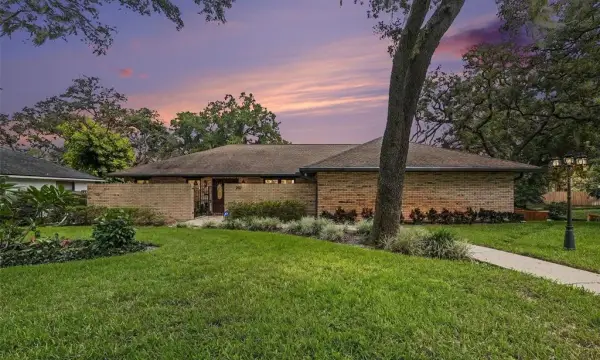 201 Wild Oak Drive, Brandon, FL, 33511