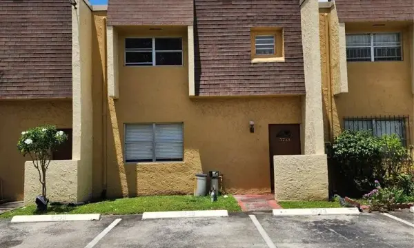 5733 Blueberry Court, Unit 119, Lauderhill, FL, 33313