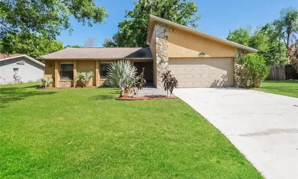 515 Sandalwood Drive, Plant City, FL, 33563