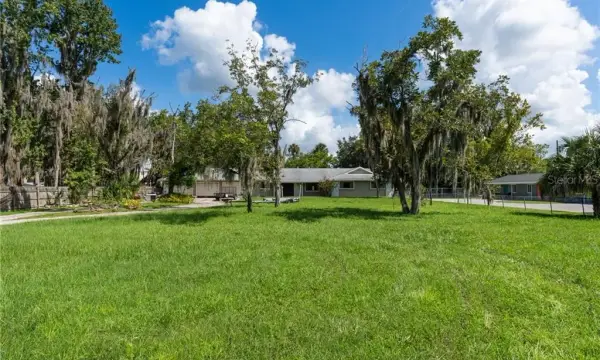 149 & 151 SE Paradise Point Road, Crystal River, FL, 34429