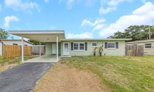 5711 92nd Avenue N, Pinellas Park, FL, 33782