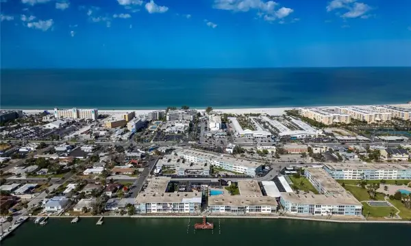6111 2nd Street E, Unit 16, St Pete Beach, FL, 33706