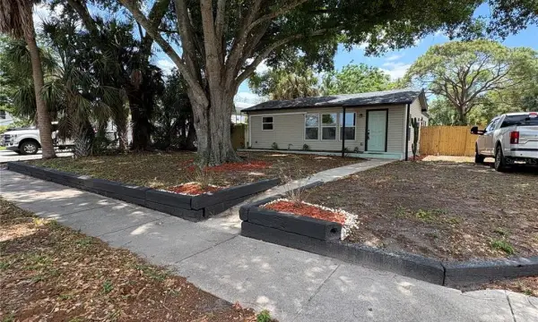 6948 Dartmouth Avenue N, St Petersburg, FL, 33710