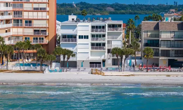 16332 Gulf Boulevard, Unit 3b, Redington Beach, FL, 33708
