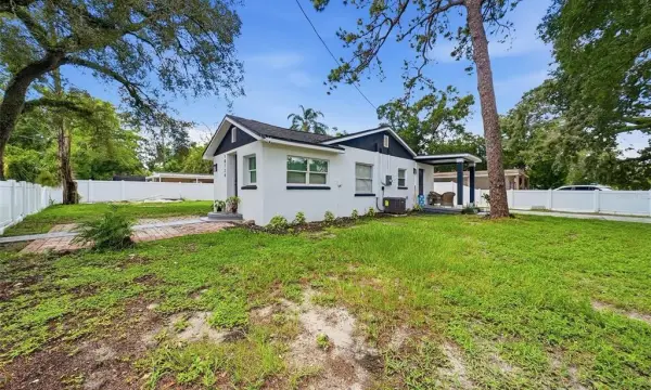 10124 N Hyacinth Avenue, Tampa, FL, 33612