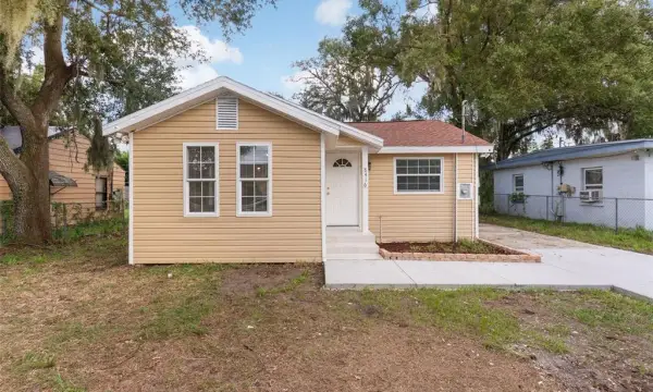 8416 N 17th Street, Tampa, FL, 33604