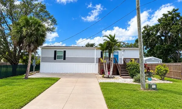 258 3rd Street NW, Ruskin, FL, 33570