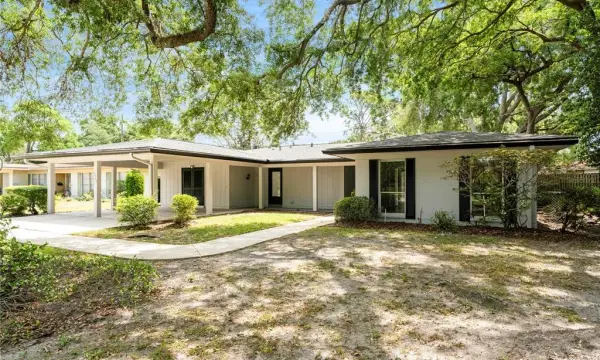10403 Lake Carroll Way, Tampa, FL, 33618