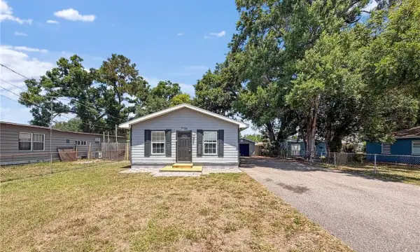 7706 E Comanche Avenue, Tampa, FL, 33610