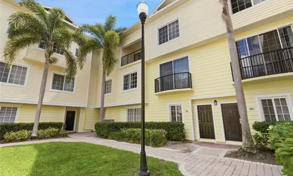 9875 Meadow Field Circle, Tampa, FL, 33626