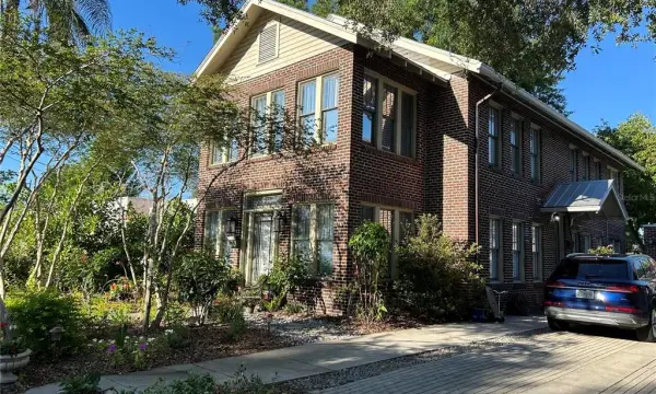 5205 N Central Avenue, Tampa, FL, 33603