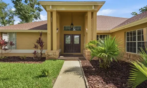 504 Stratfield Drive, Lutz, FL, 33549