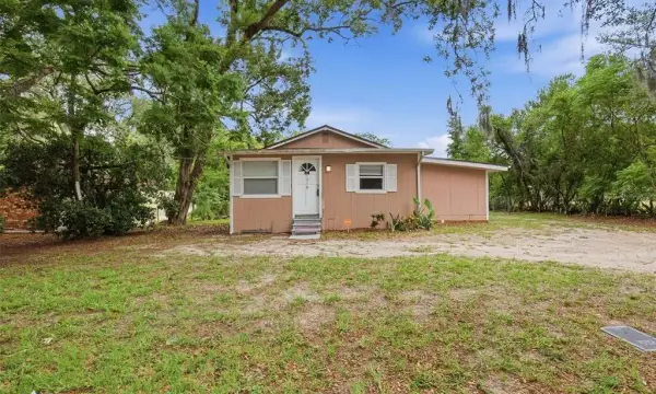 1510 E Navajo Avenue, Tampa, FL, 33612
