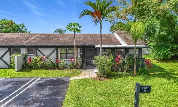 55 Seminole Drive, Royal Palm Beach, FL, 33411