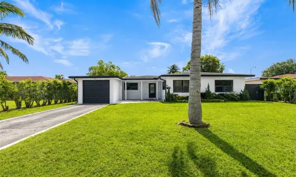 24 NW 42nd Terrace, Plantation, FL, 33317