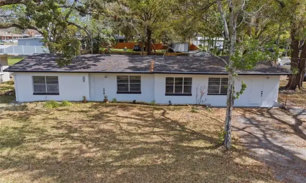 10945 N Boulevard, Tampa, FL, 33612